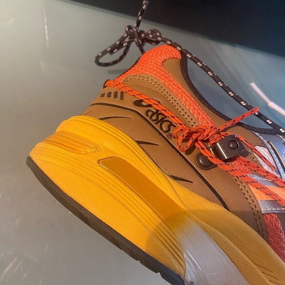 Like NEW Aasics x Andersson Bell Gel-1090 Sneakers - White and Orange Size 11 - Picture 7 of 9